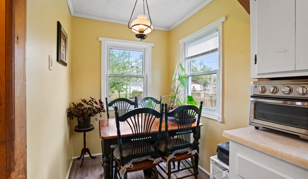 21-web-or-mls-488 Parkdale-21